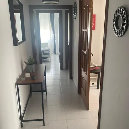 Piso Con Tres En 아파트 *