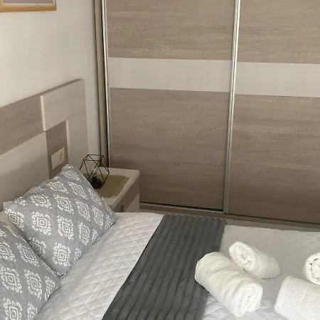 Piso Con Tres En Ferrol